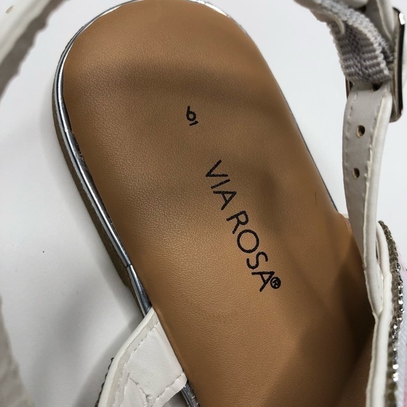 NEW Via Rosa Holographic Silver Jewelled T-Strap Flat Diva Summer Sandals SIZE 6 - Picture 9 of 15